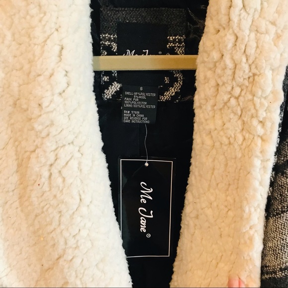 Me Jane Aztec Fleece southwest vest NWT small - Picture 4 of 7